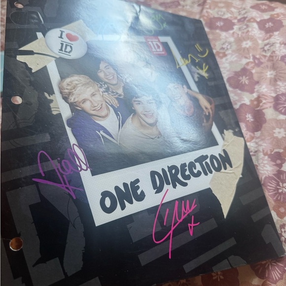 One Direction RARE 2013 Autographed portfolio - Picture 11 of 12